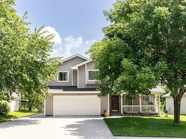 7523 S 137th Ave, Omaha, NE 68138