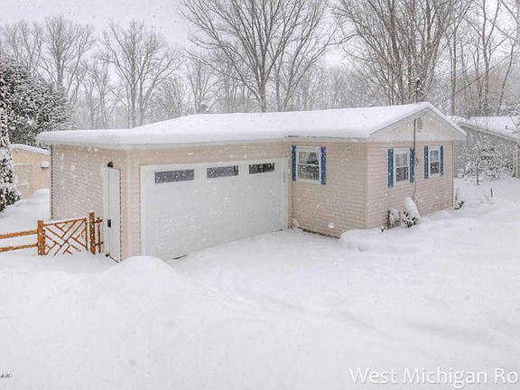 3rd image of 6081 Mallard Dr