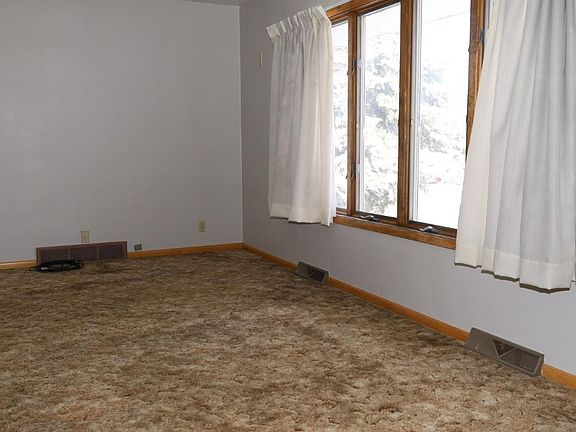 5th image of 1011 S Marshall St