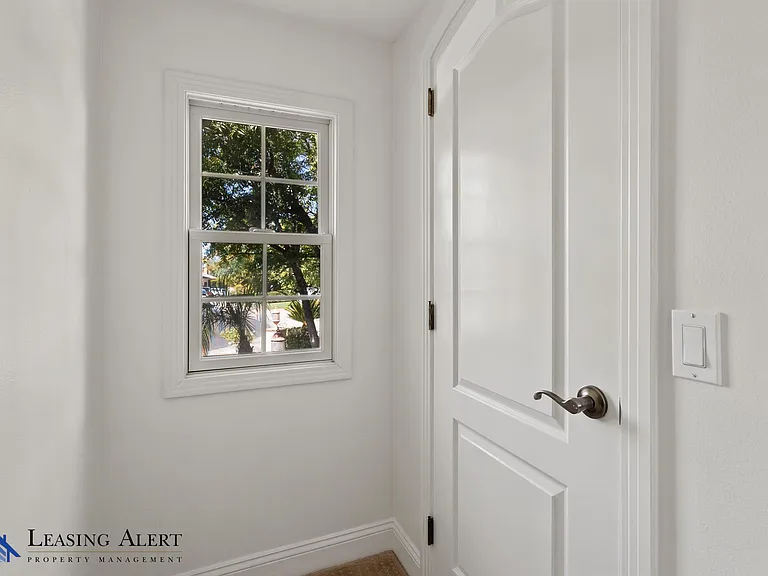 26802 Pine Cliff Pl — Photo 32