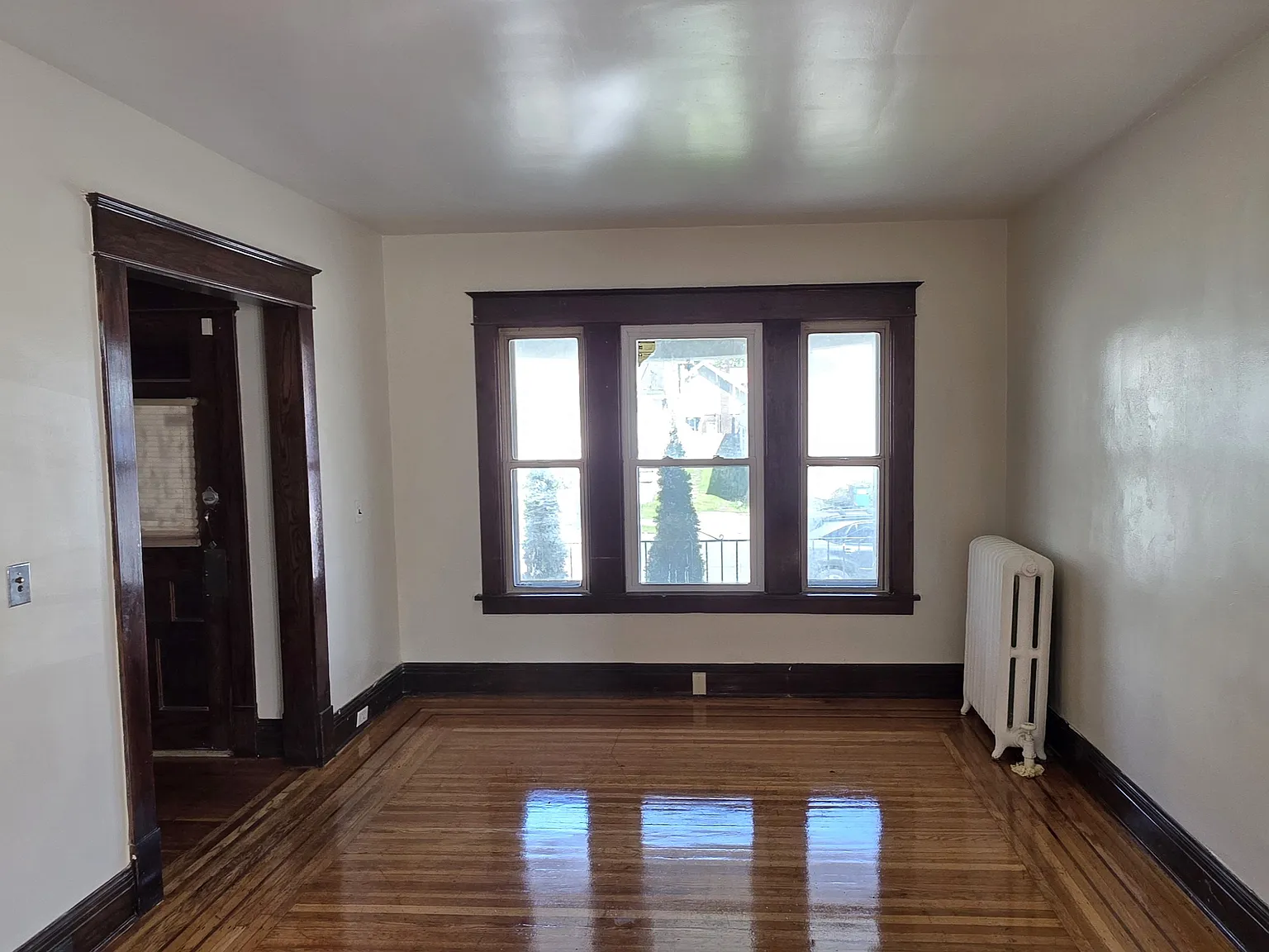 73 Rodney Ave — Photo 3