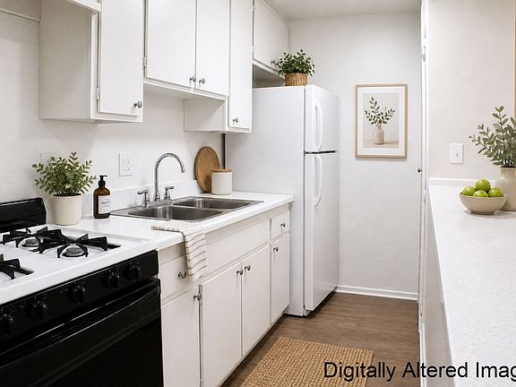4th image of 5747 Laurel Canyon Blvd APT 48