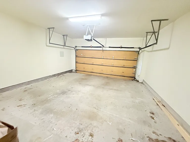 4230 Travis St #8 — Photo 7
