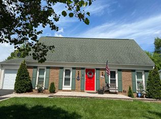 503 S Lincoln Ave, Sterling, VA 20164