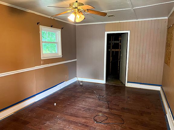 2nd image of 2513 Parkway Drive