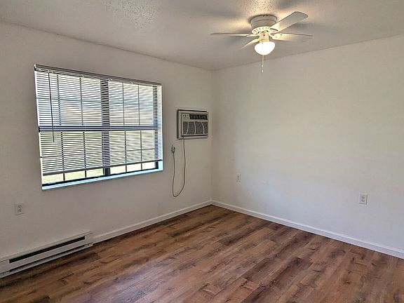 3rd image of 1021 N Christina Ave APT D