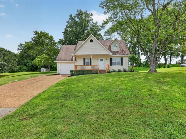144 Cumberland Cove Dr, Carthage, TN 37030