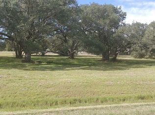 106 Emory Oaks Ct, Angleton, TX 77515