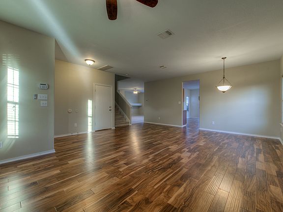5th image of 1219 Golden Eagle St
