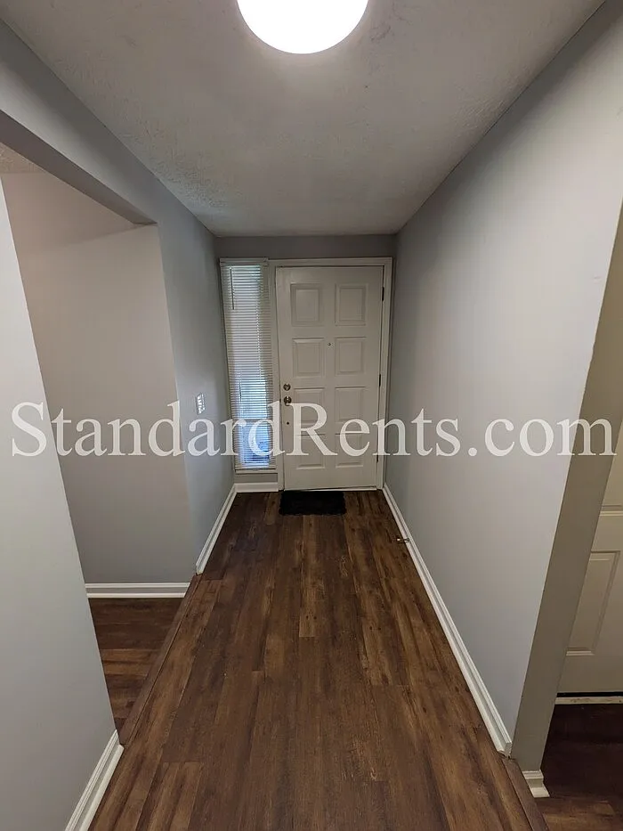 3 bed, 2.0 bath, 1540 sqft, $1,650 — Photo 2