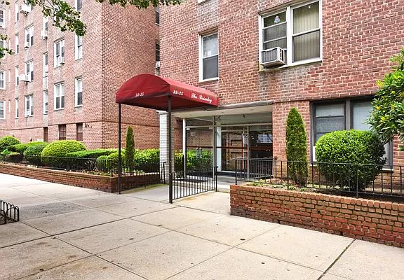 5th image of 33-04 93rd St #4D