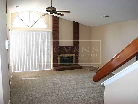 4th image of 1547 E Vassar Dr