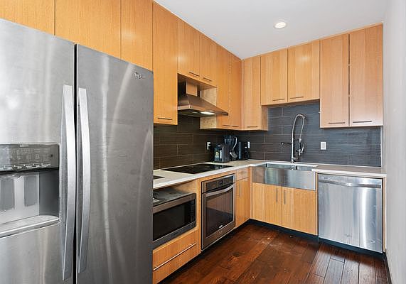 3rd image of 42-60 Crescent St #5B