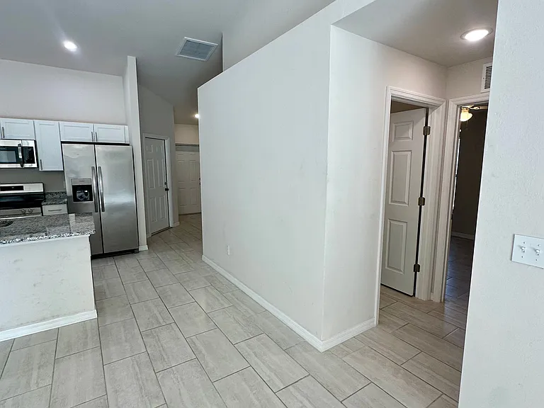 3310 SW 17th Pl #3310 — Photo 16