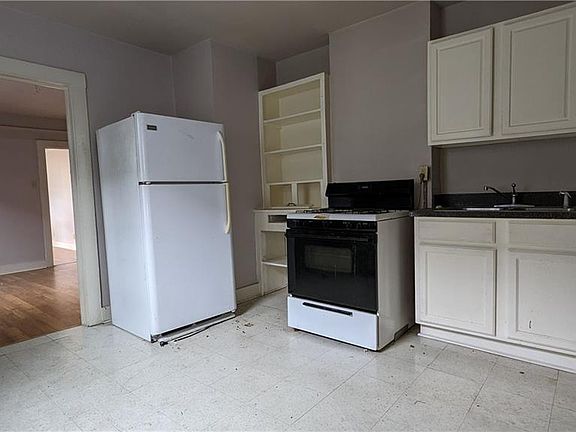 4th image of 2322-24 Lapeyrouse St
