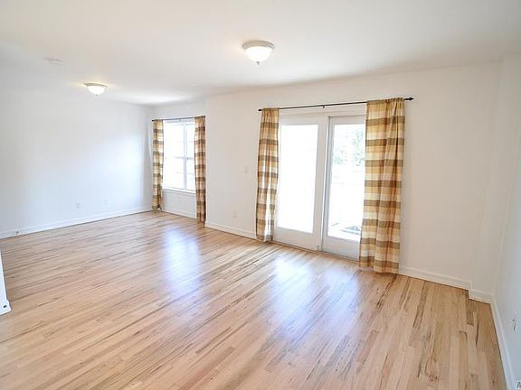 3rd image of 103-16 Rockaway Beach Blvd #2B
