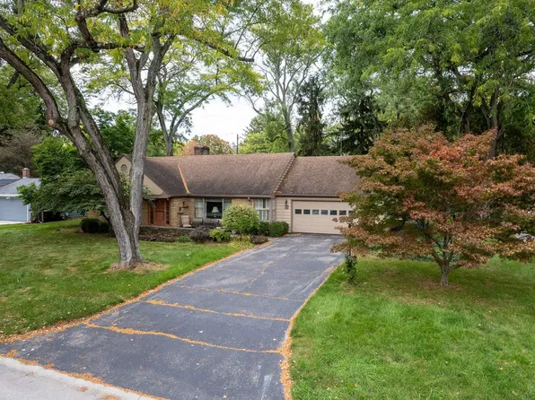 1026 W Pettit Ave, Fort Wayne, IN 46807