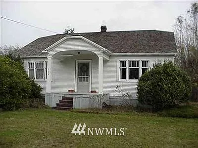 728 3rd Street photo 1