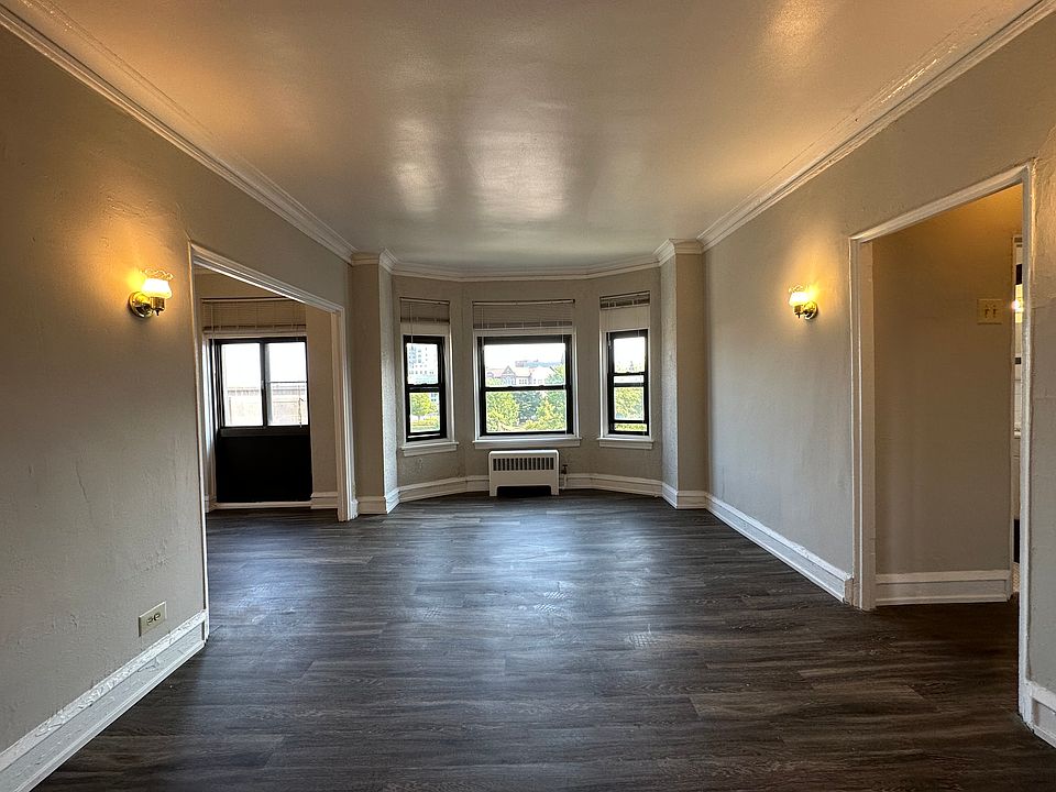 1st image of 1033 W Loyola Ave APT 1107