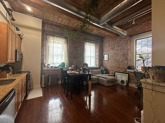 4th image of 21 E Columbia Ave APT 107