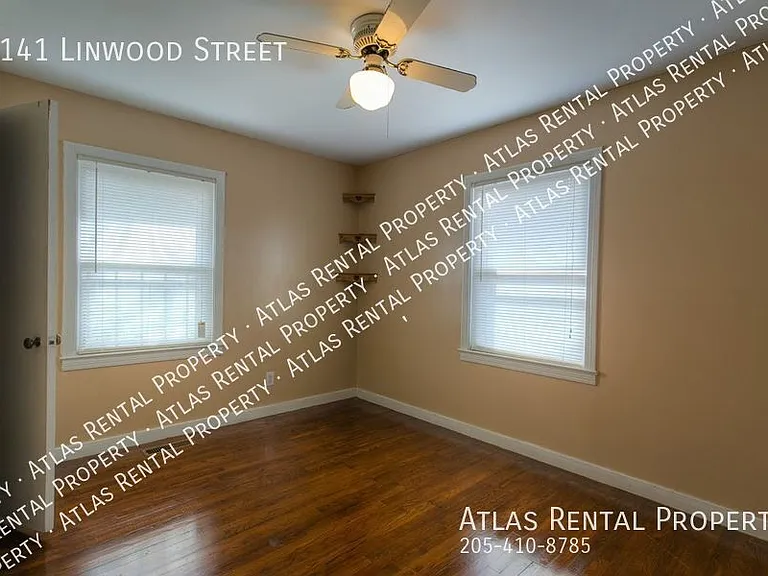 1141 Linwood St — Photo 11