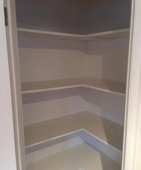 Corner Pantry