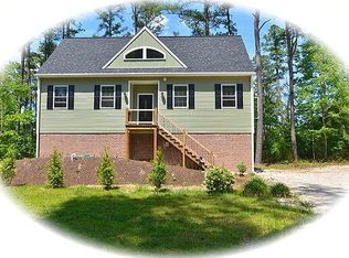 9305 Diane Ave, Hayes, VA 23072