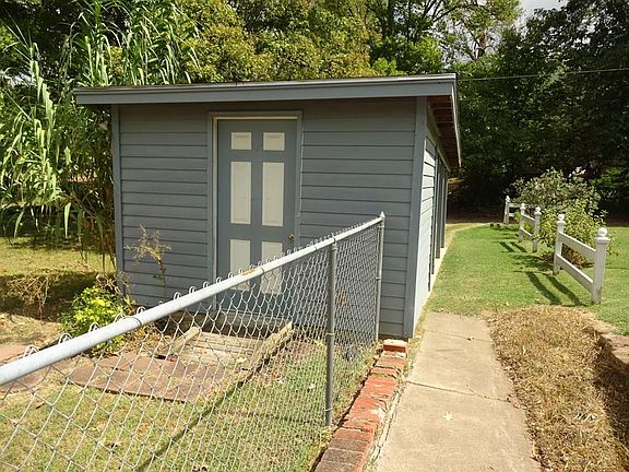 5th image of 312 N Park Blvd