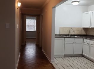 2907 W Mercury Blvd APT 31, Hampton, VA 23666