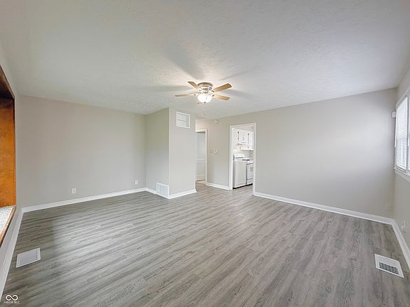 4th image of 8227 Patton Dr