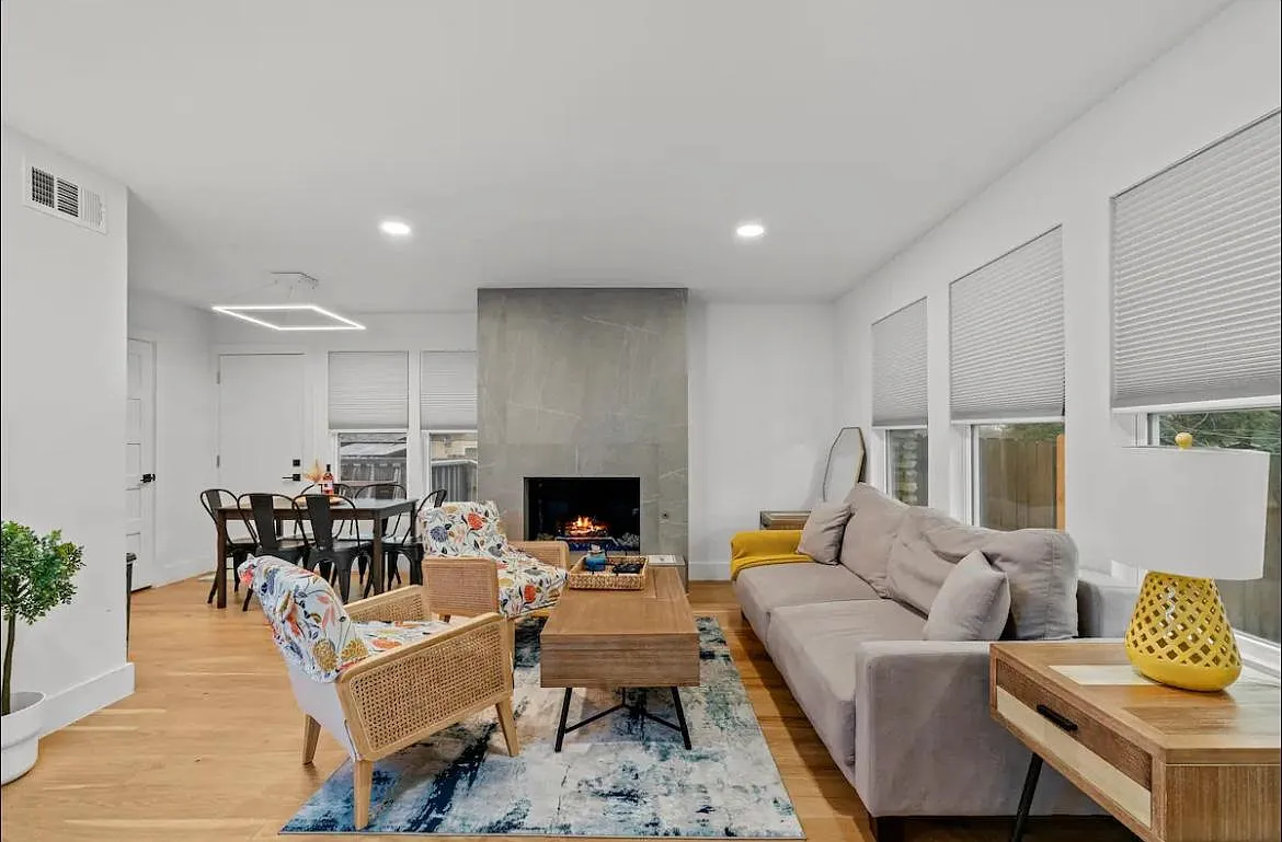 2104 Lamplight Village Cir — Photo 1