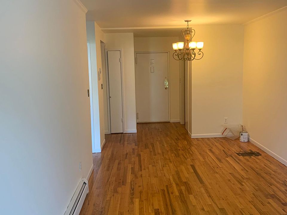 1st image of 15129 79th St #2R