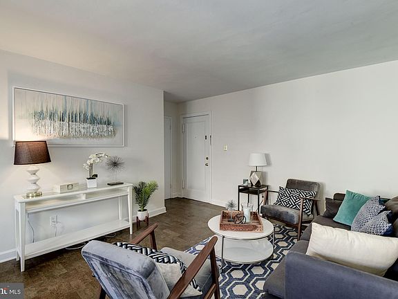 3rd image of 4803 Wellington Dr APT 302