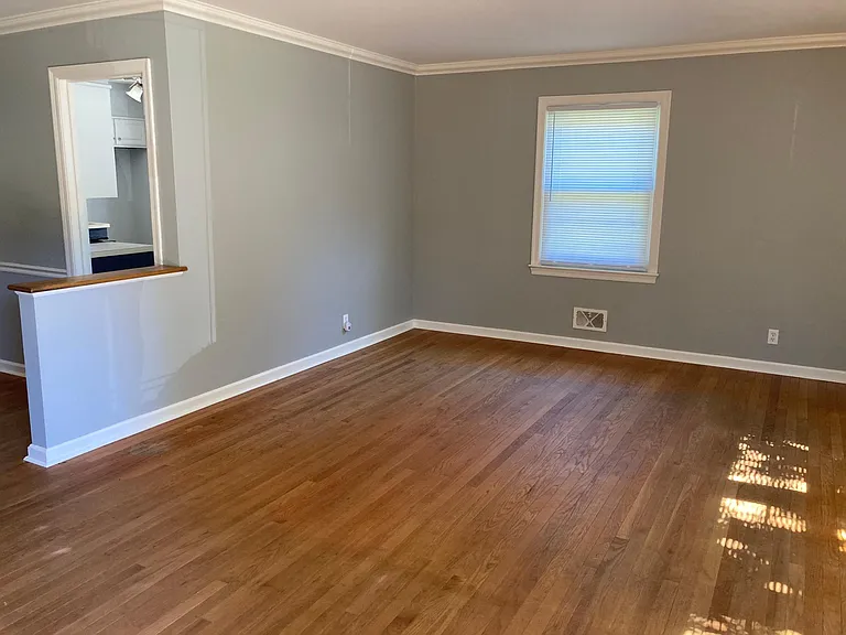 3405 Bryan Way — Photo 4
