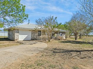 101 Cedar St, Paradise, TX 76073