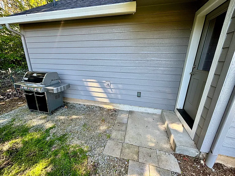 8203 NE 25th Ave #B — Photo 37