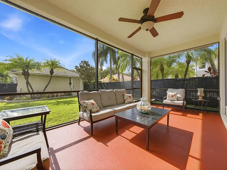 8212 Calterra Dr — Photo 4