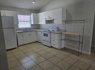 6926 Wildwood Oak Dr, Tampa, FL 33617