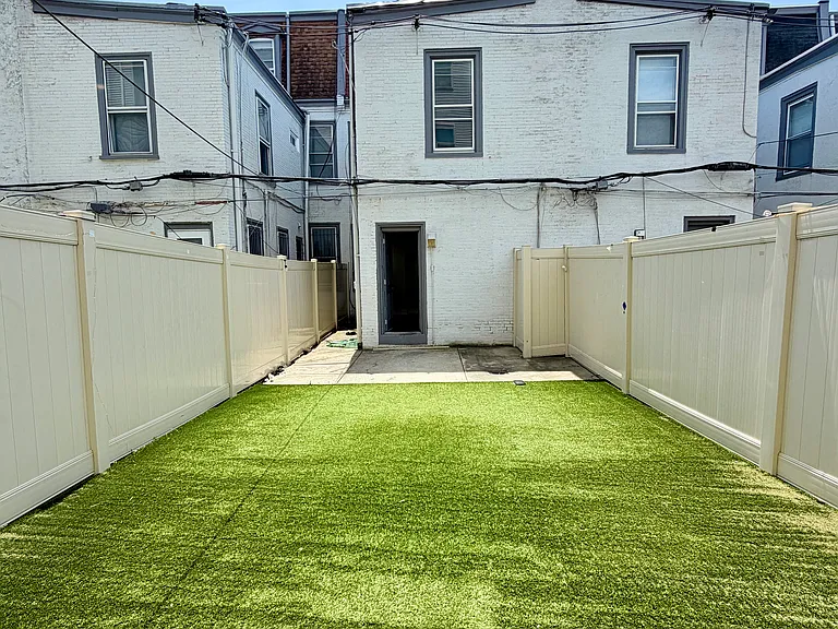 4047 Sansom St #H — Photo 12