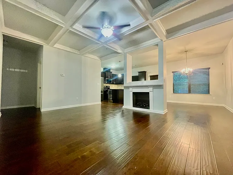 1305 Bridge Peak Ln — Photo 5