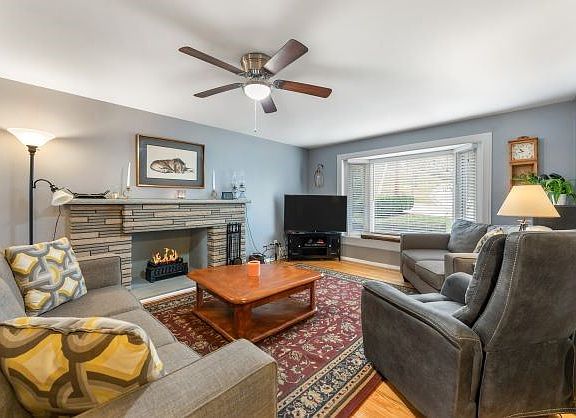 5th image of 1491 Mohican Dr