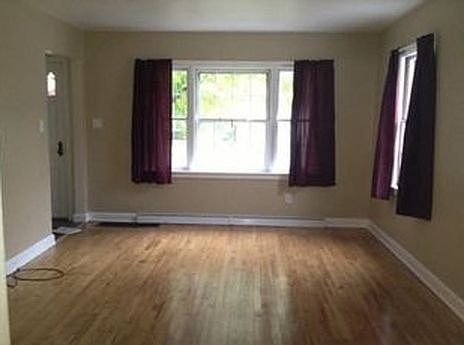 2nd image of 1020 Nicolet Ave