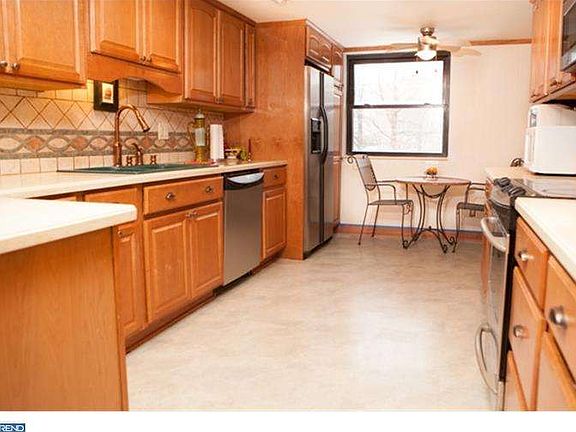 3rd image of 3307 Heather Ct