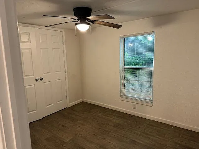 501 W Ryan Rd — Photo 26