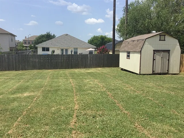214 Gayleh Ln — Photo 15