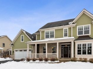 913 Independence Ave, Elburn, IL 60119