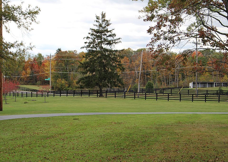 2nd image of 6249 Clark State Rd