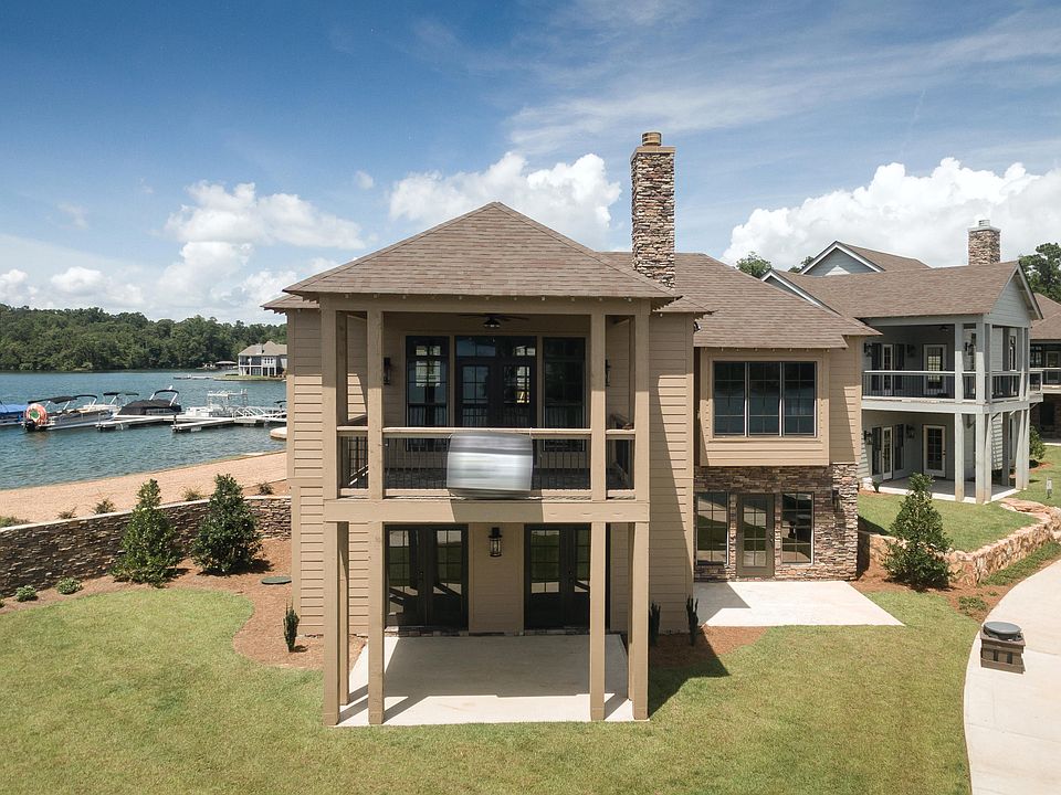 1st image of 77 Village Ct Lot 3