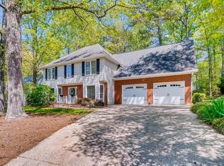 11585 Laurel Lake Dr, Roswell, GA 30075