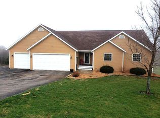 N1719 Meadow Ridge Rd, La Crosse, WI 54601